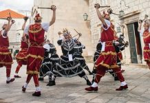 Moreška: Mač, Ljubav i Čast u Ritmu Korčule